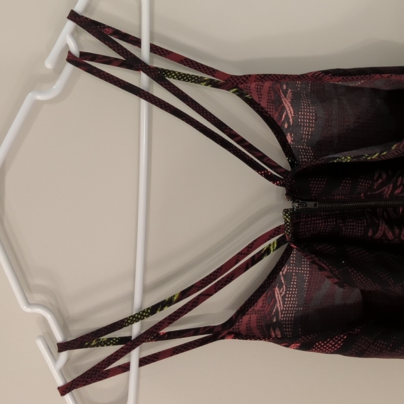 Silence & Nose Bohemian spaghetti strap Crop Top Zipper back - Picture 4 of 9